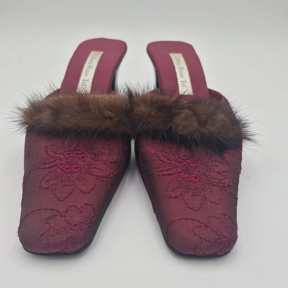 Olivia Rose Tal Italy Burgundy Satin Fur Trim Floral Embroidered Mules Heels 9